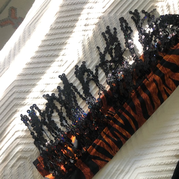 Sexy Tiger Cat Outfit Complete Set for Halloween - Picture 7 of 8